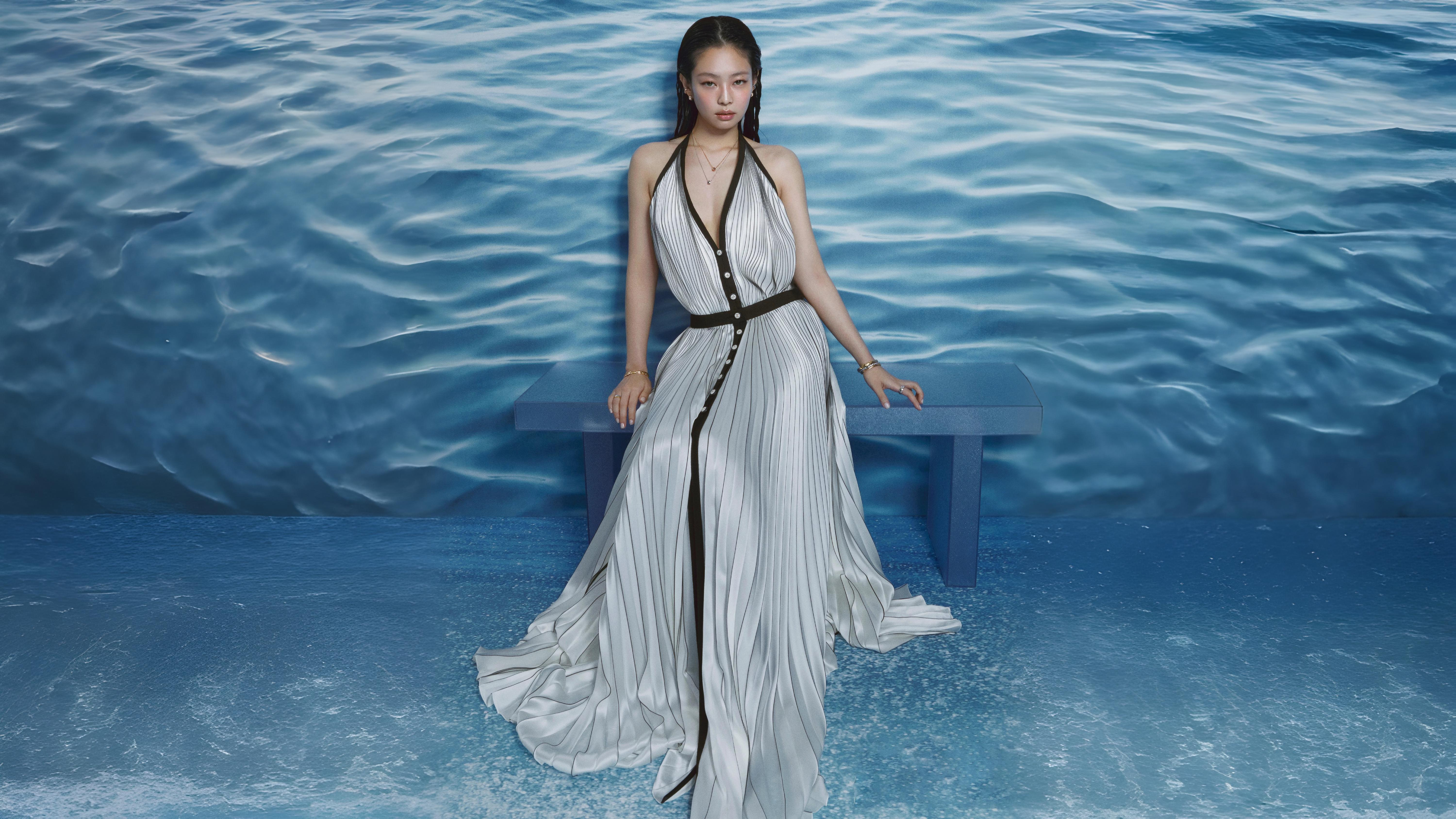 jennie kim blue dress JENNIE's dress took 540 hours to create and was made from 15,000 sequences   [260505] JENNIE attends 2026 Met Gala, New York City (credits to the  owner) #blackpink #jennie #jenniekim #jennieblackpink #metgala