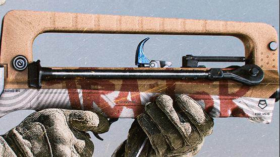 FAMAS TRAITOR