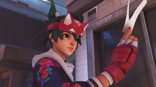 R-18 Kiriko Kamori (Overwatch) animated Tablet Medkit