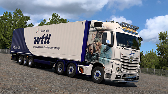 WTTL - Mercedes MP4 & Krone Dry Liner