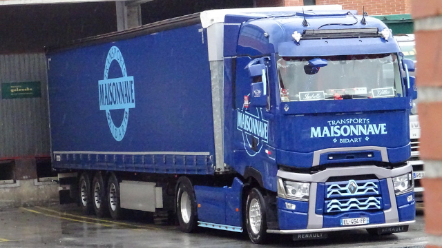 Transports Maisonnave - Renault T High Sleeper preview