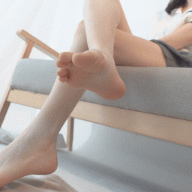 「足控」森罗-乳霜按摩黑丝裸足裸腿 上半