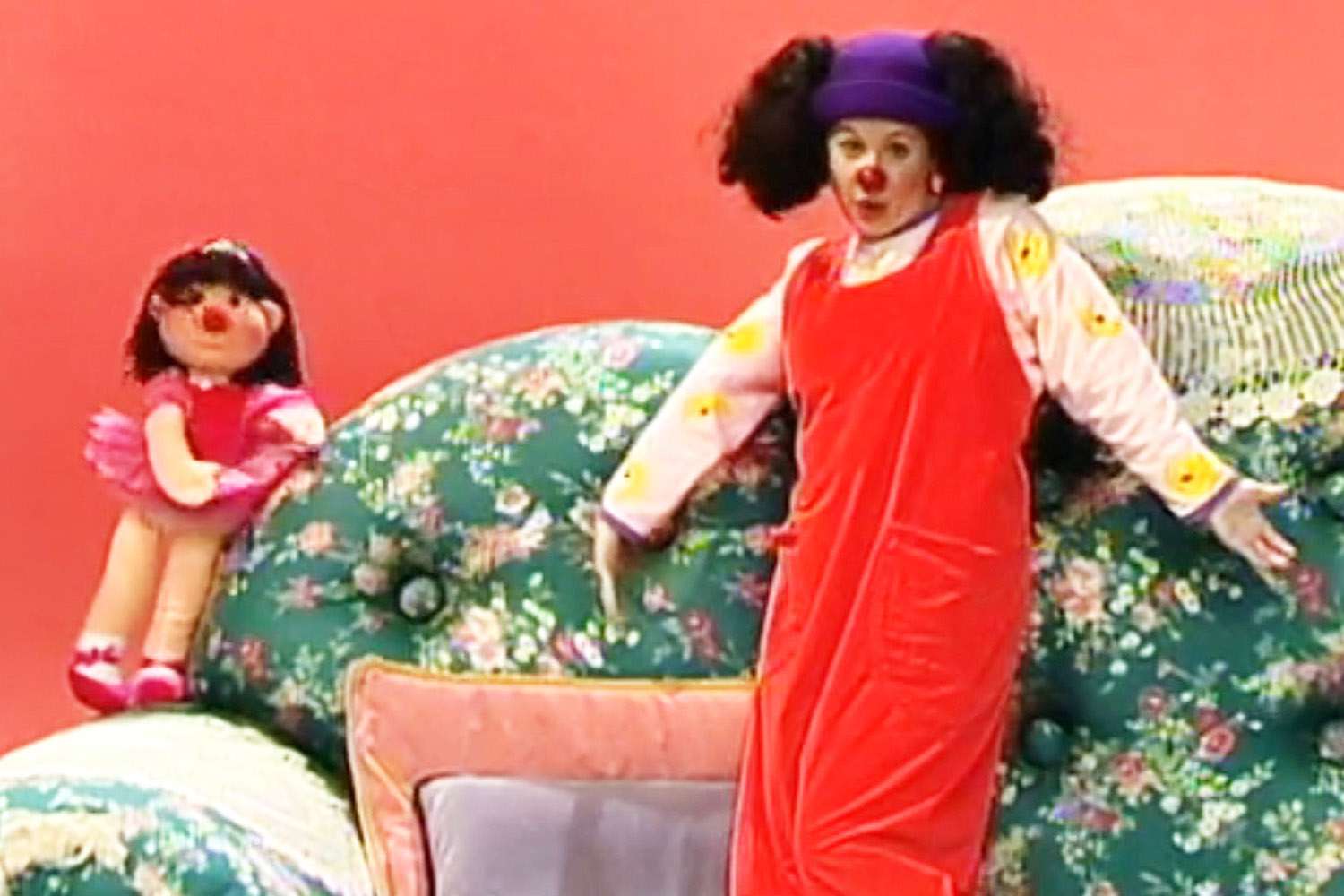 THE BIG COMFY COUCH