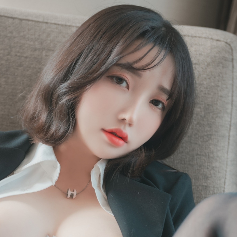 高抬腿 八字叉 4K preview