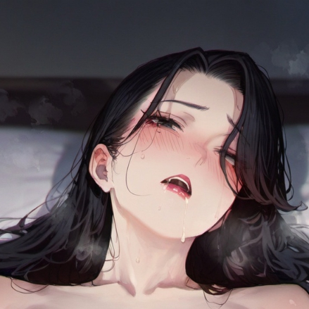 撕破女上司的丝袜