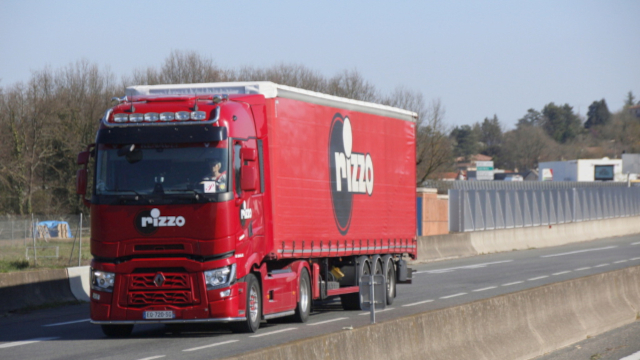 Transports Rizzo - Kogel Curtain
