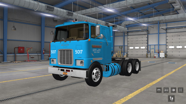 Navajo Freight Lines Mack F-700