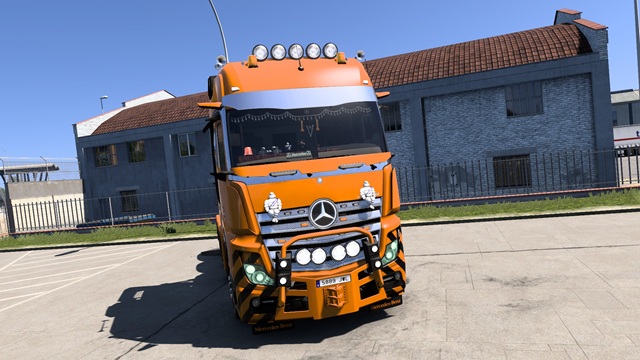 Mercedes Actros 8x4 Truckersmp