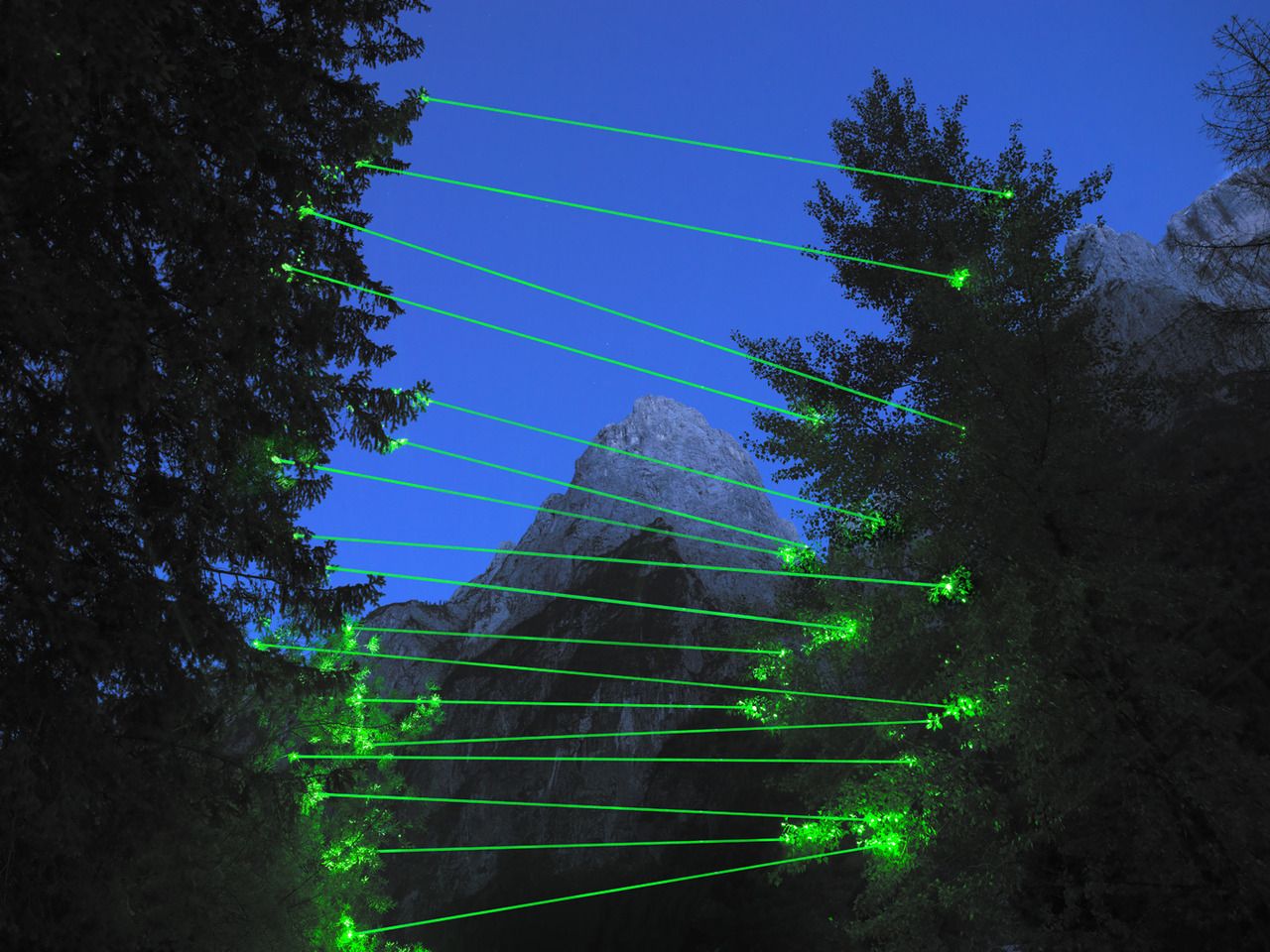 green lasers preview