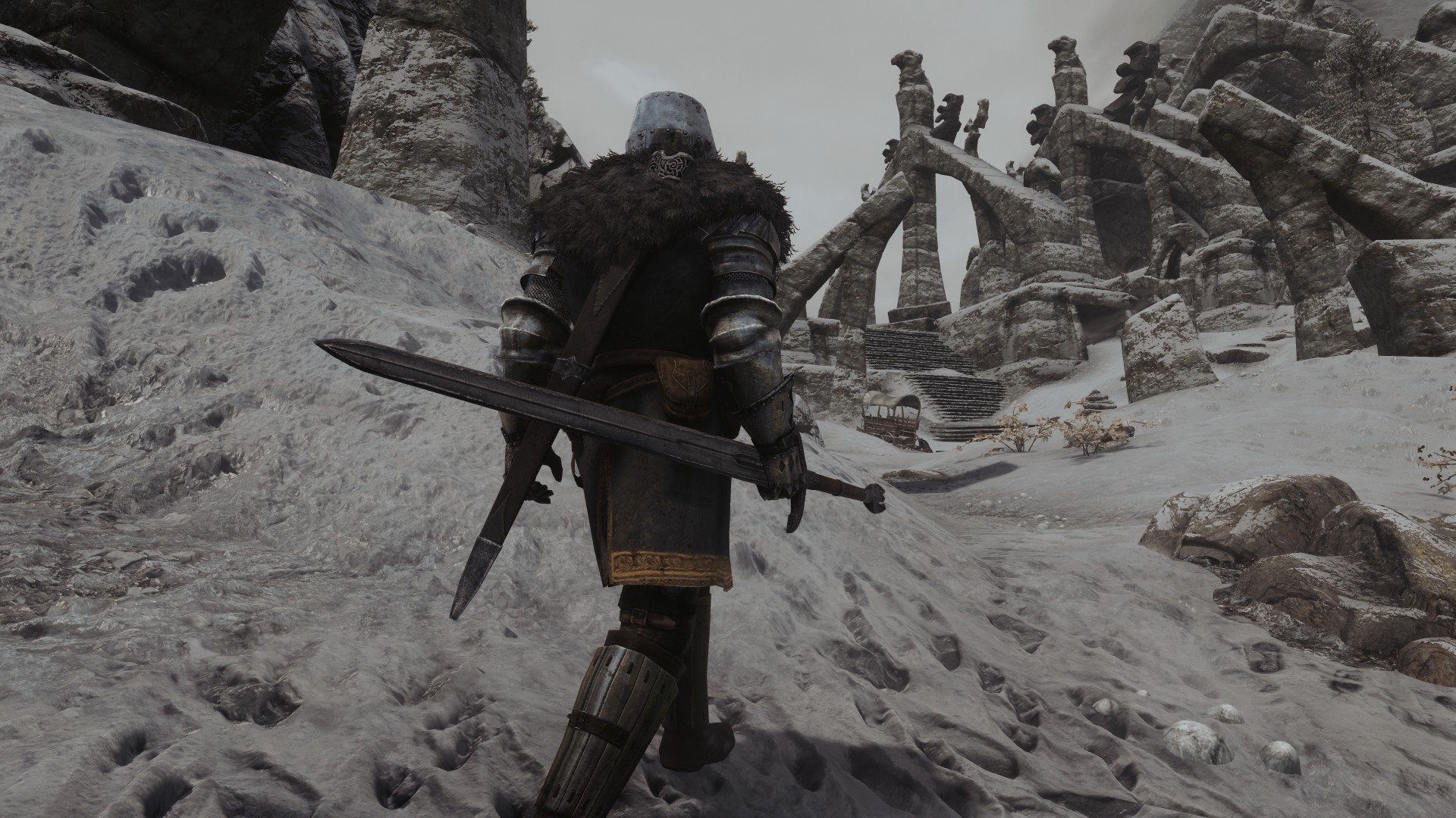 Guerreiro de armadura pesada andando na neve