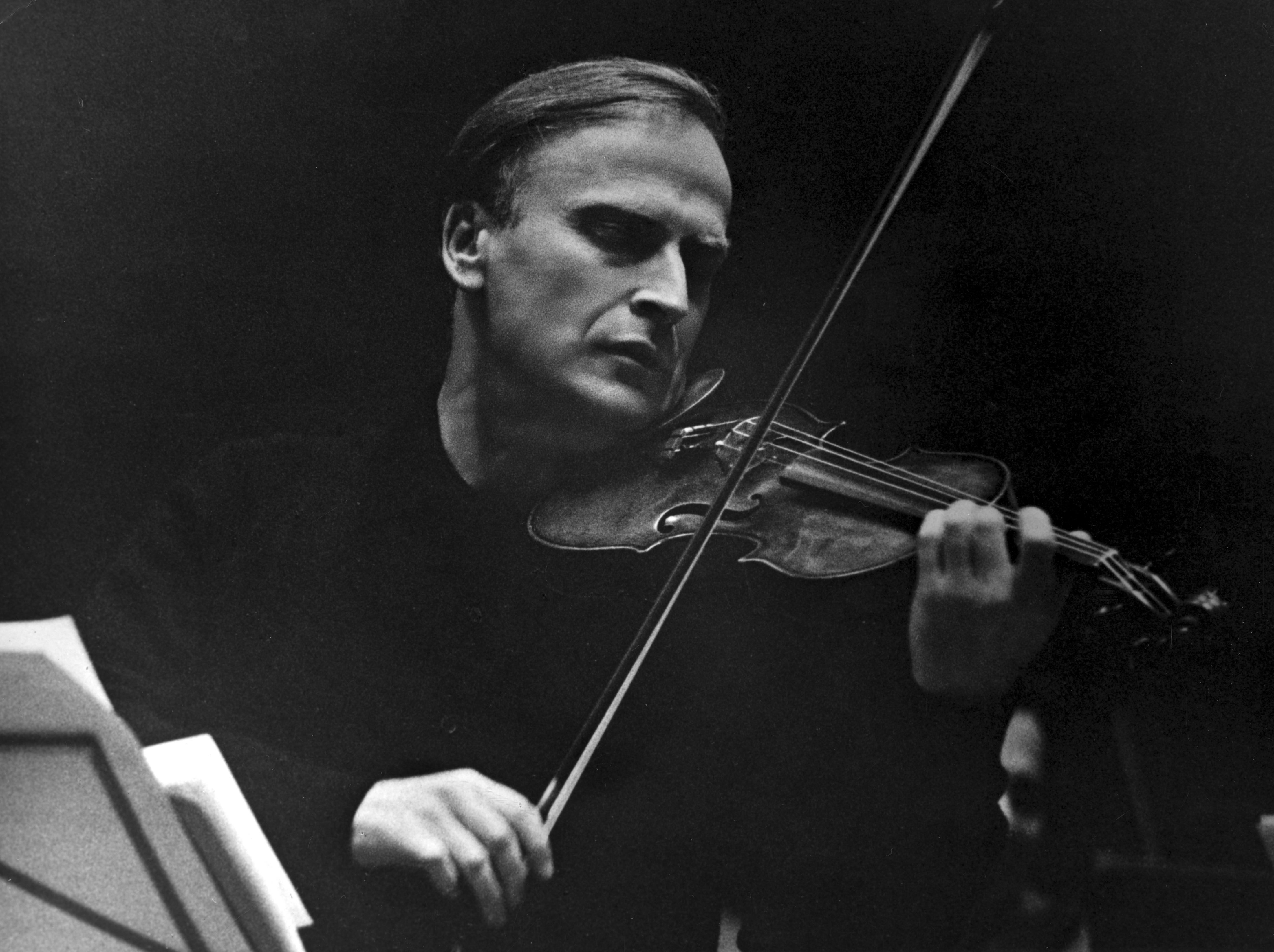 Yehudi Menuhin - Master of Classic