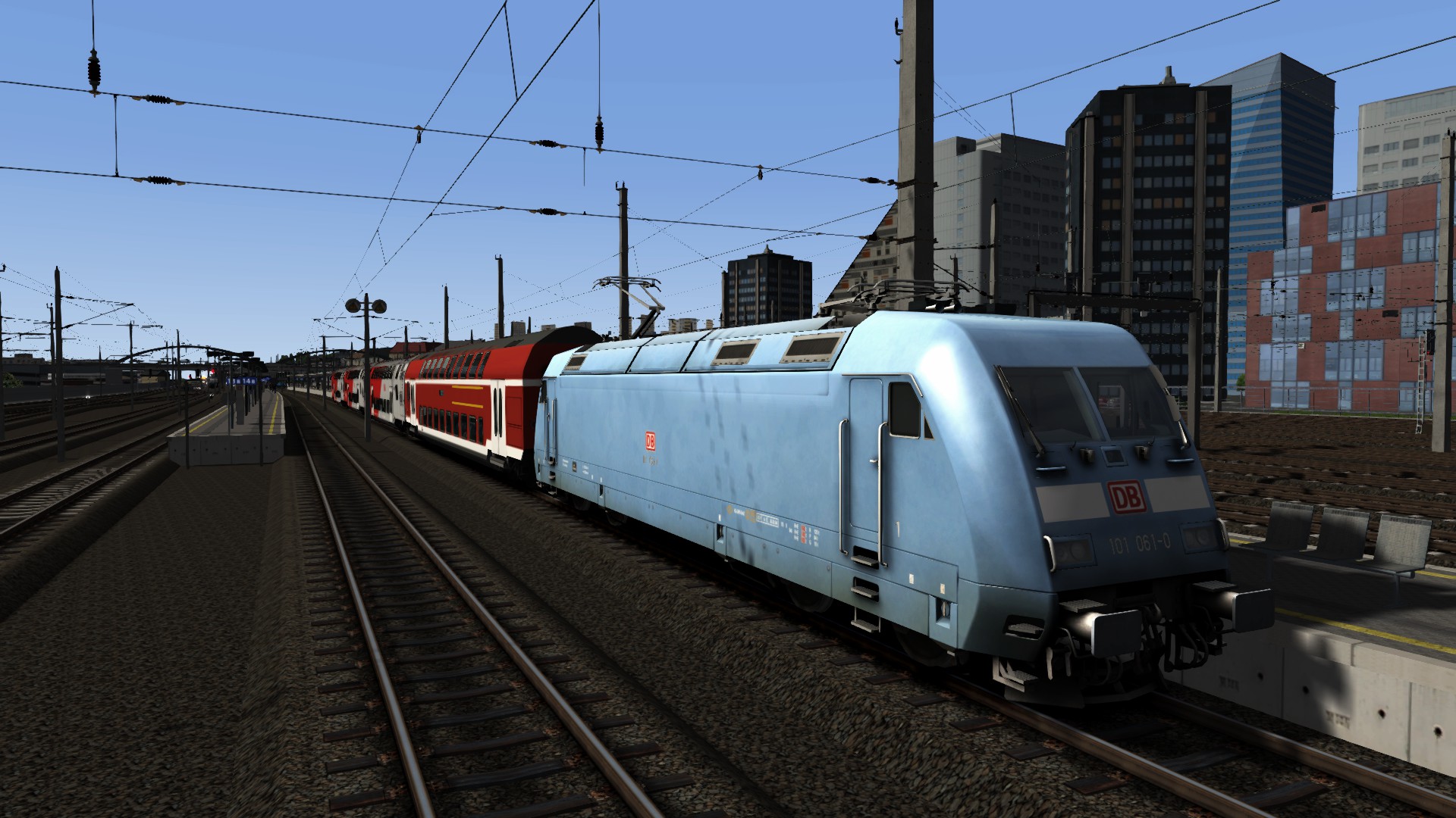 101 061-0 Hauling 10 City Jet Passengers cars to Wiener Neustadt