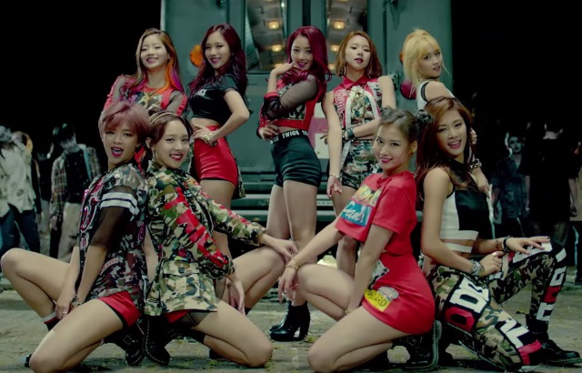 TWICE-Like OOH AHH
