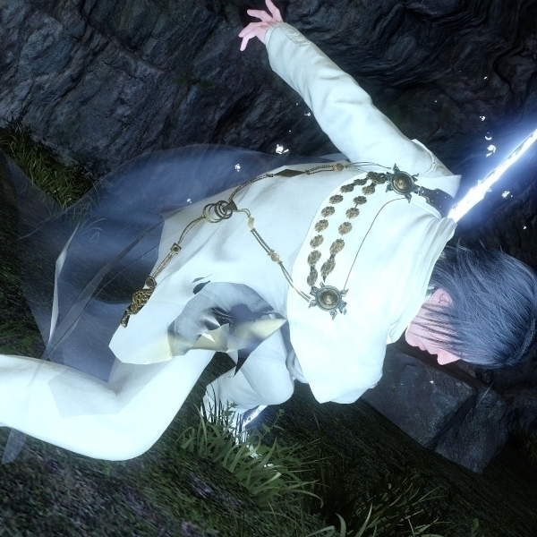 Simple Kingly raiment white