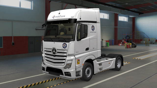 EVOLUTRANS - Mercedes MP4