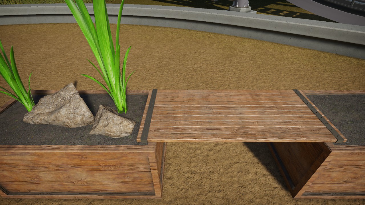 WOODEN MULCH TABLE