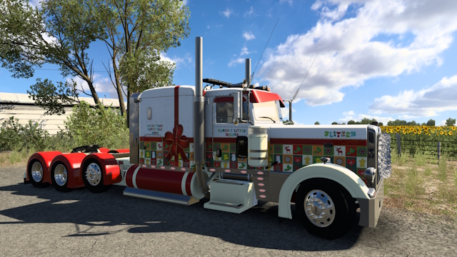 Pizzsters & Damo's 389 63 Inch Cabs & Wade Stepdeck Santa's Little Helper