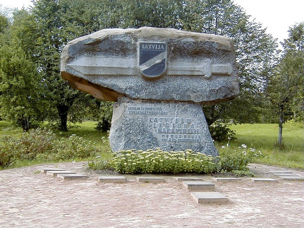 More, Latvia 1944 [Map]