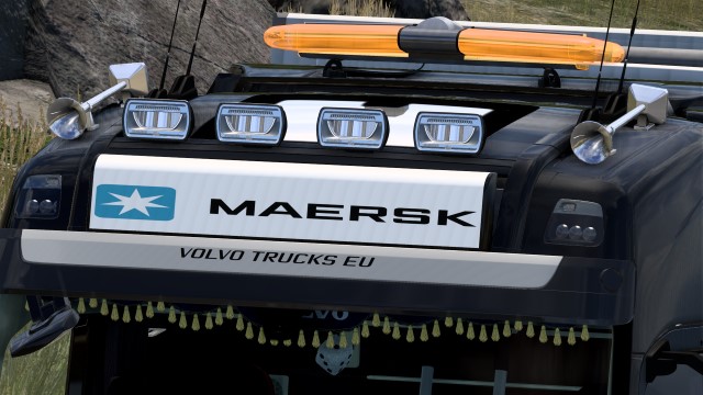 LIGHTBOX MAERSK VOLVO FH 2022 SANAX BY RODONITCHO MODS 1.0 1.50 27 07 2024