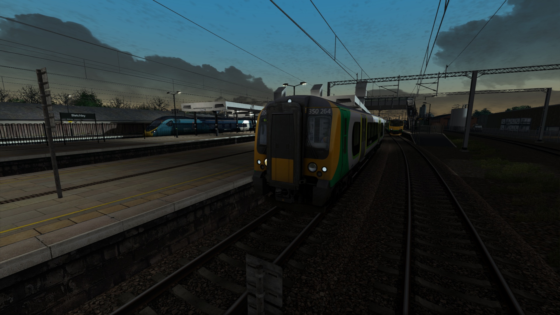 [350] 1. 5B08/2B08 Bletchley - London Euston (TH)