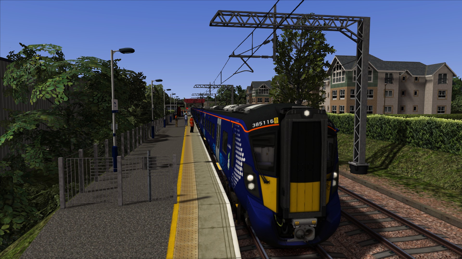 385116 Commuter 7 Car Passenger service Queen St to Alloa