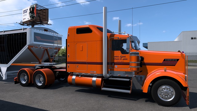 Hell Creek Grain & Seed SCS W900. All Cabs