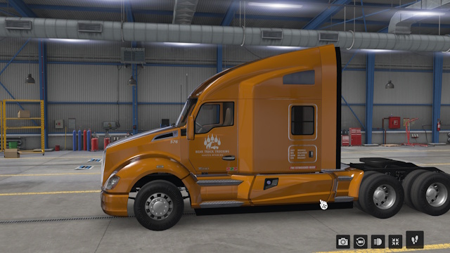 KW t680 Bear track paint
