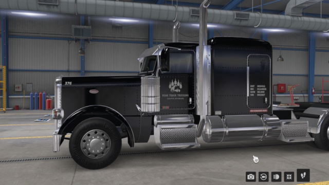 SCS 389 Peterbuilt Flatcab Bear Track Paint