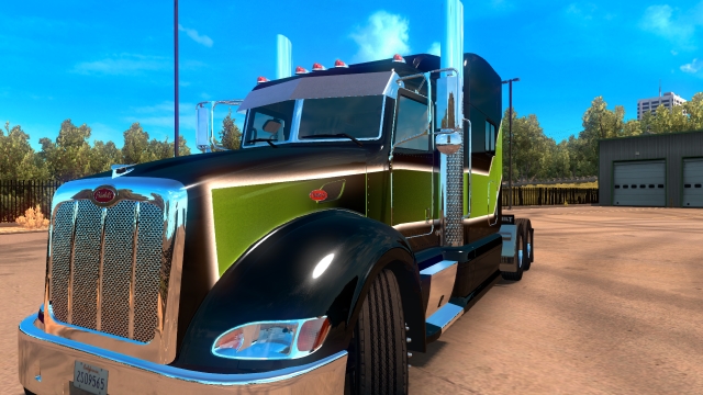 Peterbilt 386 Metallic White Glow