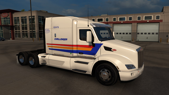 Peterbilt 579 Challenger paintjob