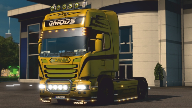YELLOW ARROW GMods