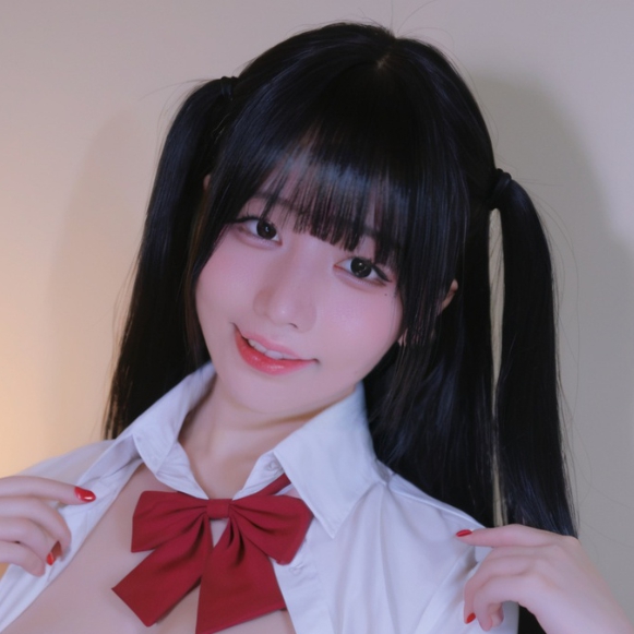 美乳少女